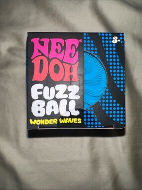 **AUTHENTIC** NeeDoh Fuzz Ball Wonder Waves - Blue